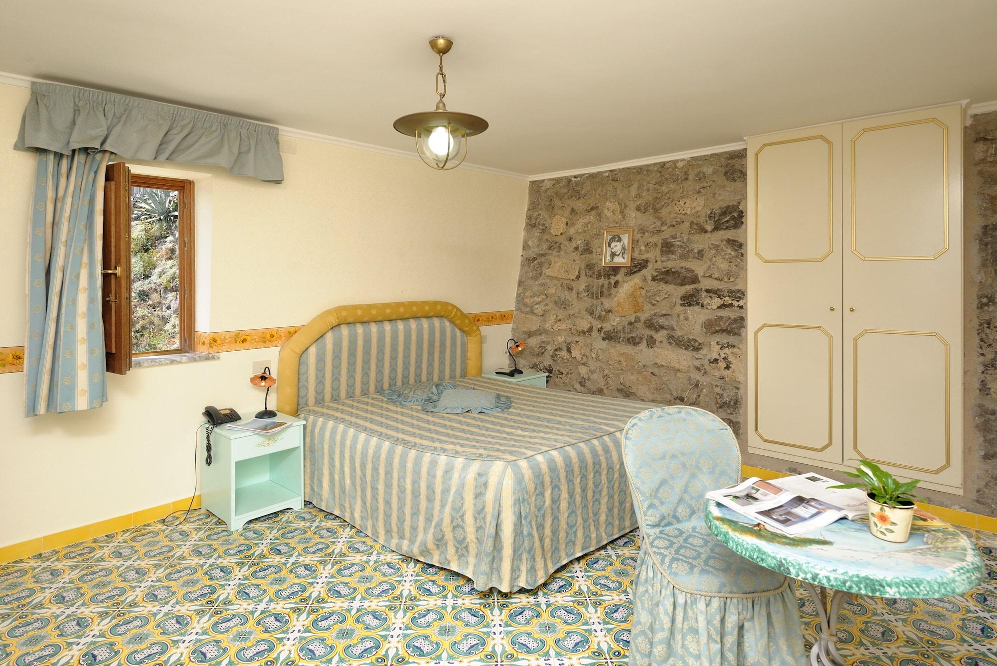 La Locanda Del Fiordo Фуроре Экстерьер фото