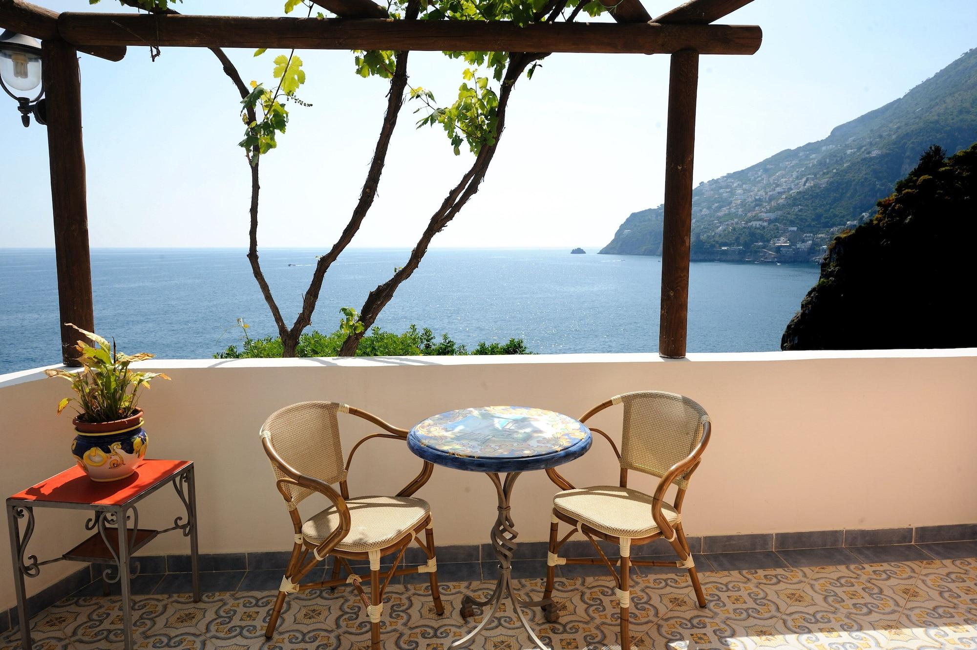 La Locanda Del Fiordo Фуроре Экстерьер фото