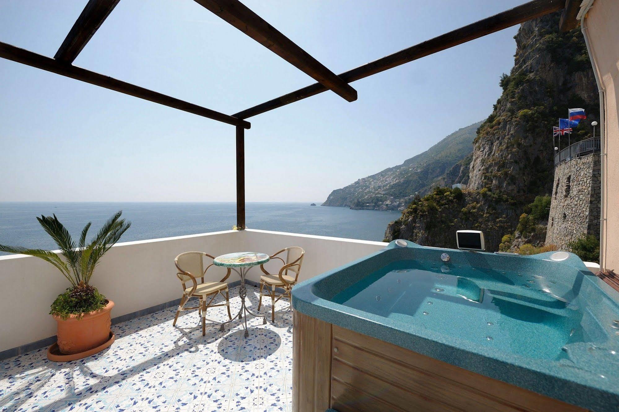 La Locanda Del Fiordo Фуроре Экстерьер фото